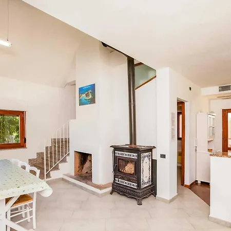 Villa Santa Luria Sleeps 8 Air Con Wifi *